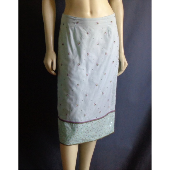 Rebecca Taylor Dresses & Skirts - Rebecca Taylor Embroidered Slim Skirt 10